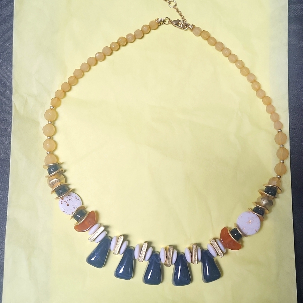 NWOT Everri Necklace
